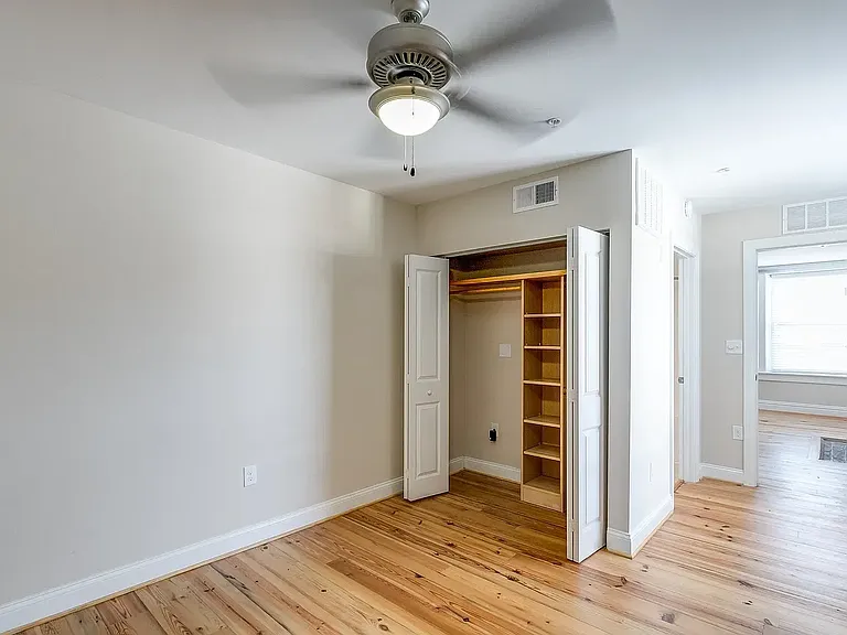 1710 E Franklin St — Photo 10
