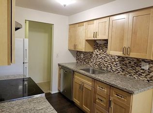 17211 NE 45th St APT 84, Redmond, WA 98052