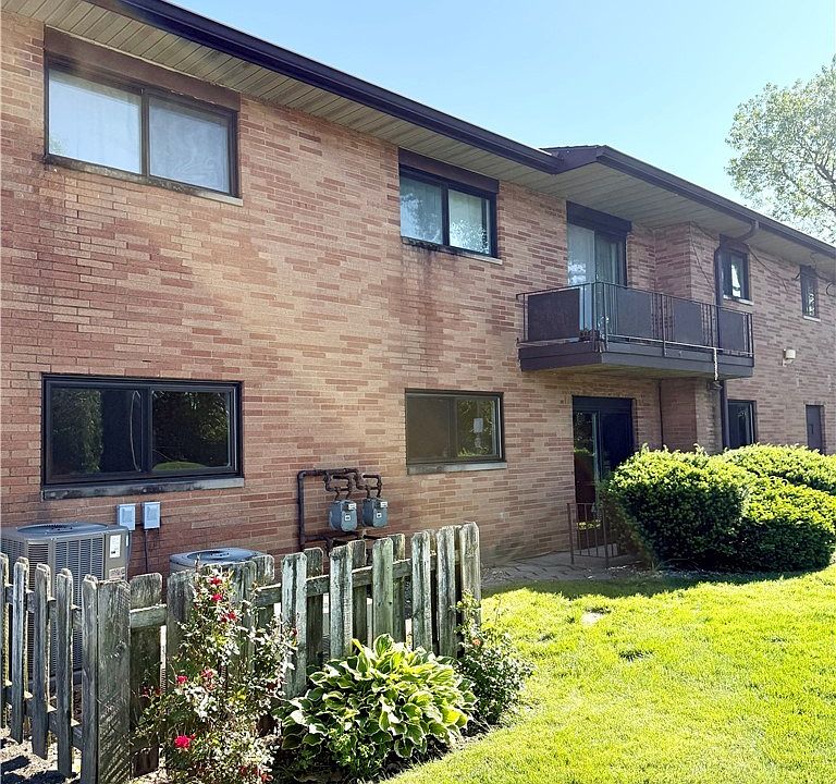 1st image of 24665 Clareshire Dr APT 104