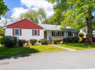 9 Rhuland Rd, Stoneham, MA 02180