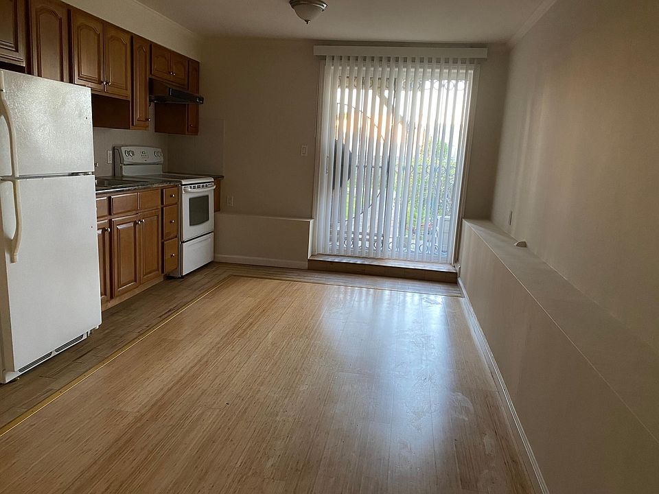 1st image of 2755 41st Ave #A