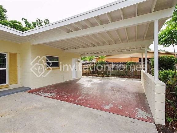 3rd image of 3721 Lawson Dr