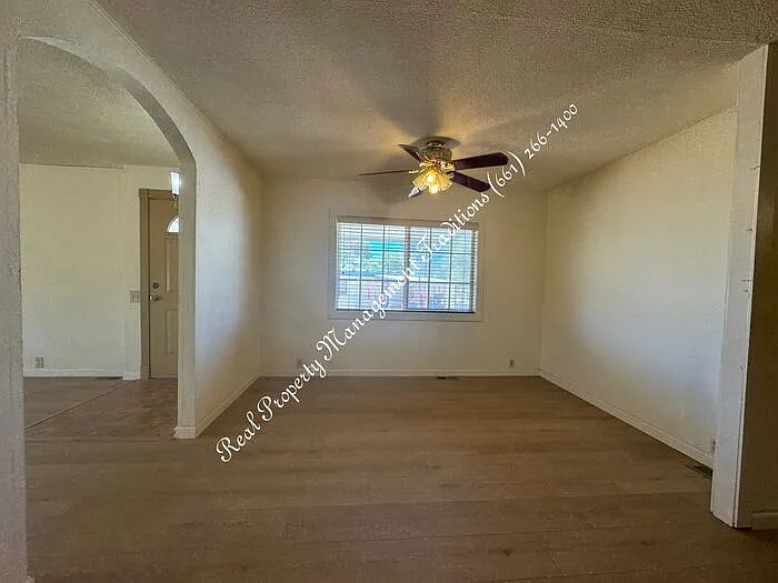 3 bed, 2.0 bath, 1440 sqft, $1,950 — Photo 4