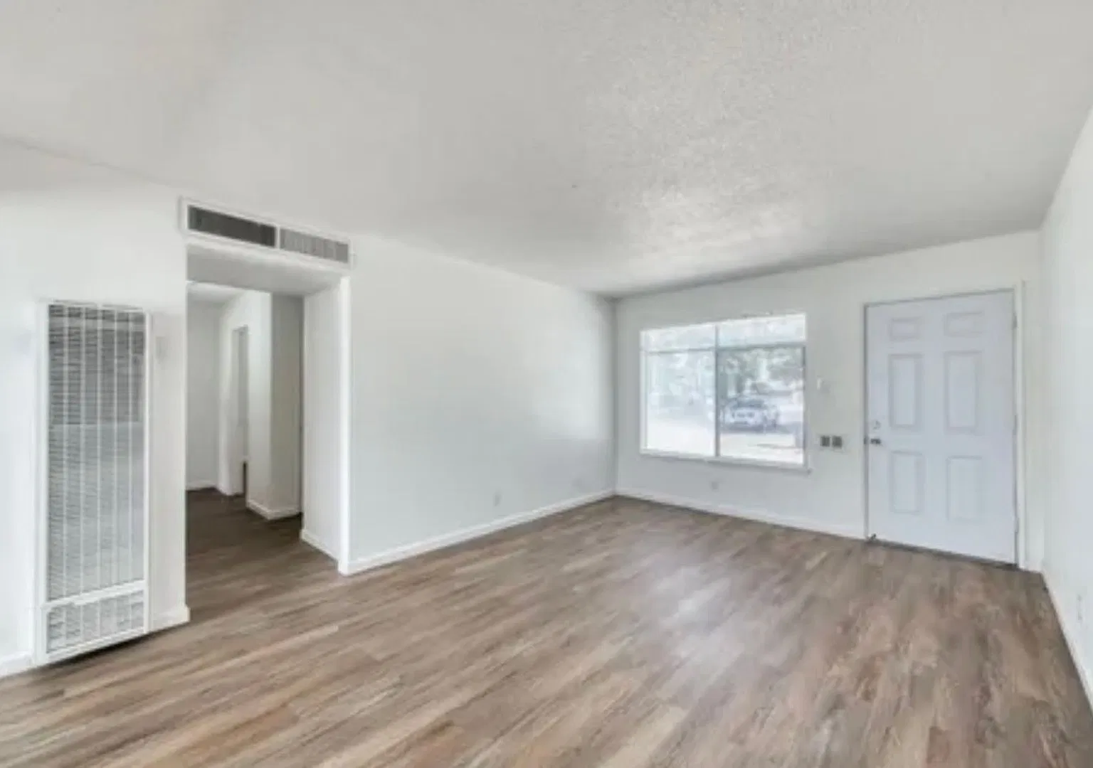 Single Family Home — Photo 3