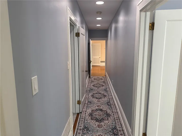 703 Saint James St — Photo 26