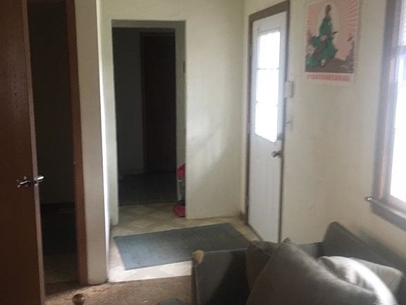 4th image of 779 Willey St #6