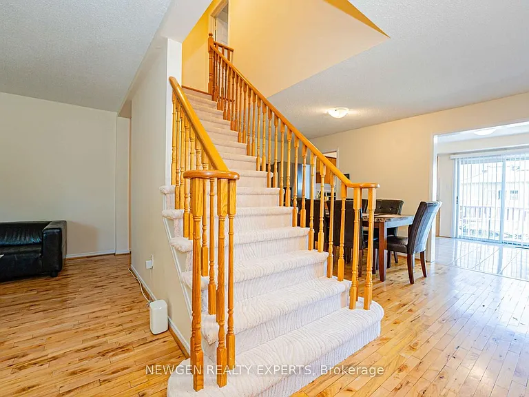1 Kitto Ct — Photo 22