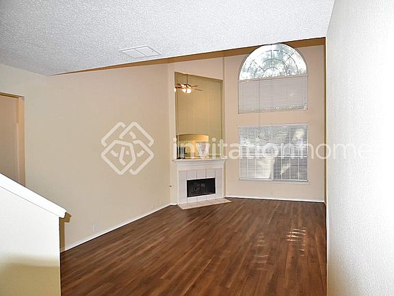 5th image of 1909 Torrey Pine Dr