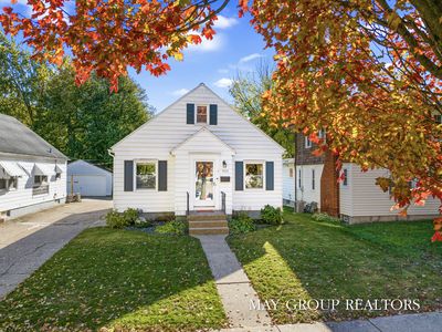 922 Lake Michigan Dr NW, Grand Rapids, MI, 49504