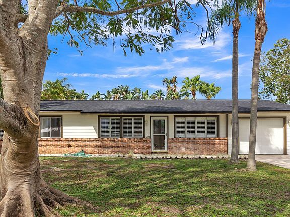 2nd image of 251 NE Faring Avenue