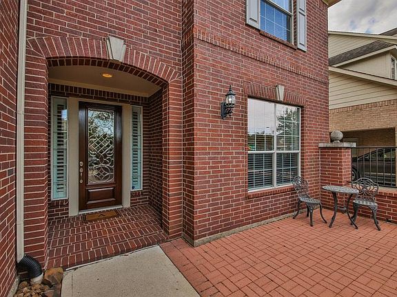 3rd image of 8211 Mier Manor Ct