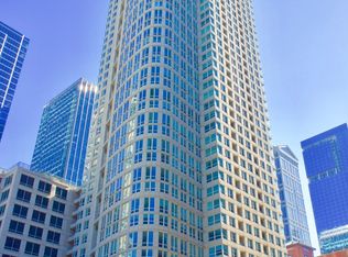 345 N La Salle Dr APT 4405, Chicago, IL 60654