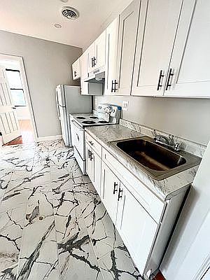 5th image of 4368 Furman Ave #4B