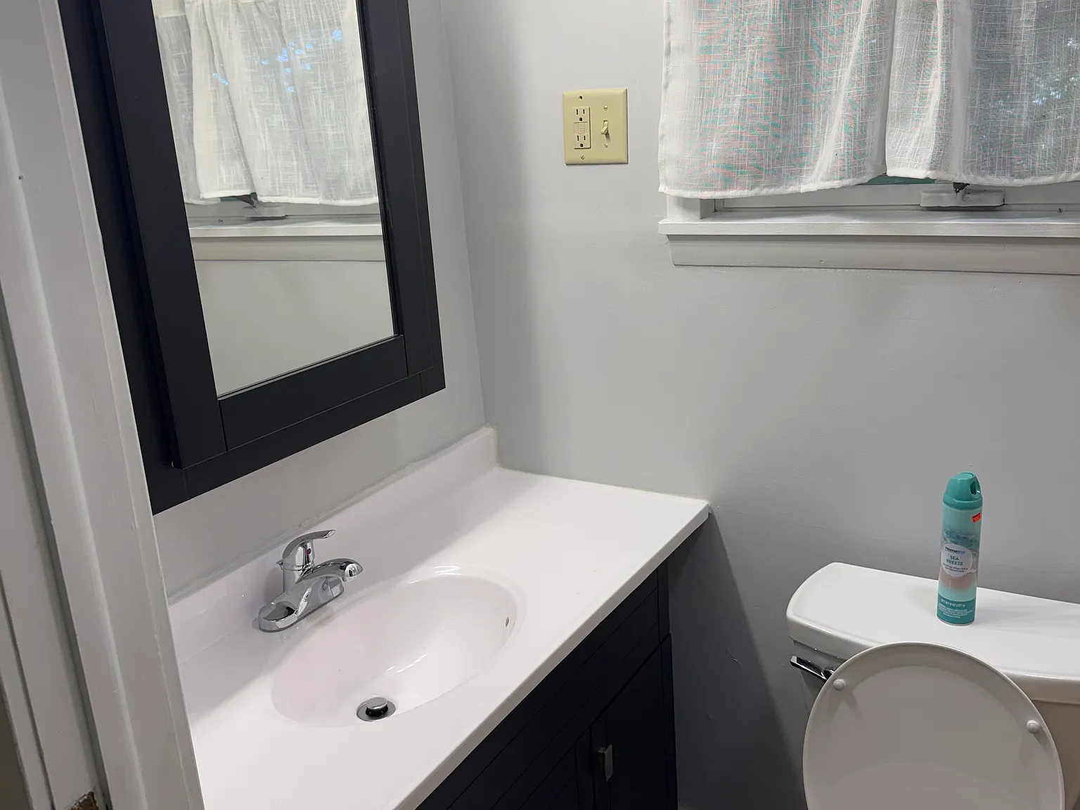 4 bed, 1000 sqft, $800 — Photo 2