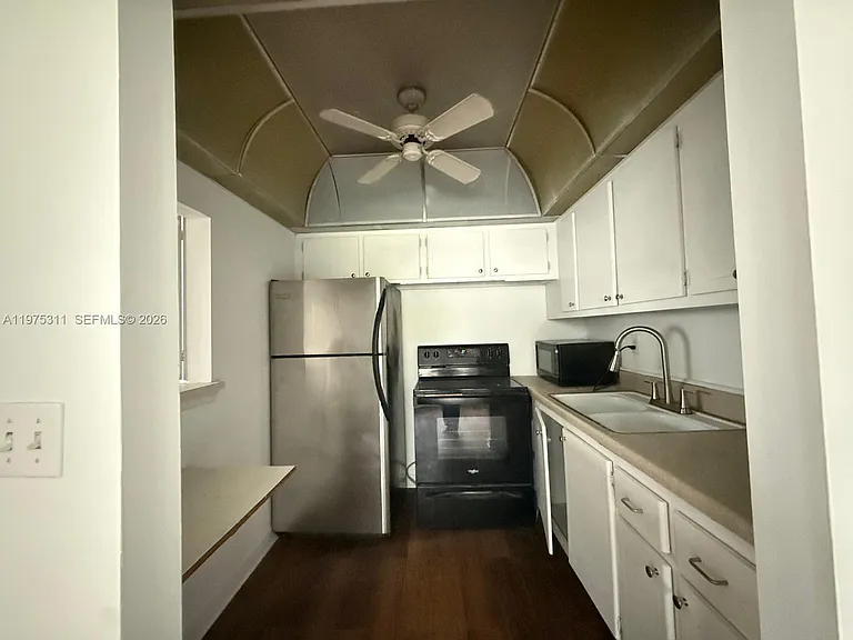 104 E Easthampton E #1 — Photo 8
