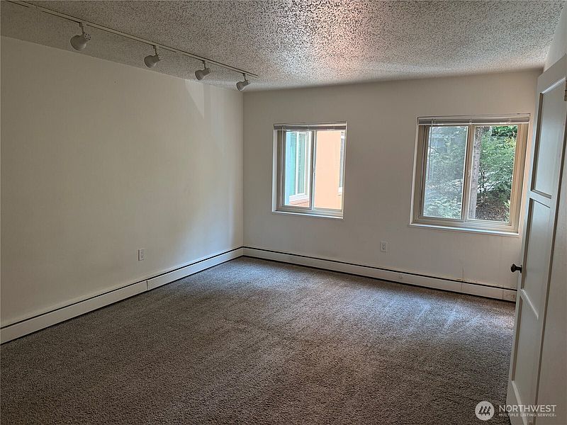 5th image of 1400 Hubbell Place #814