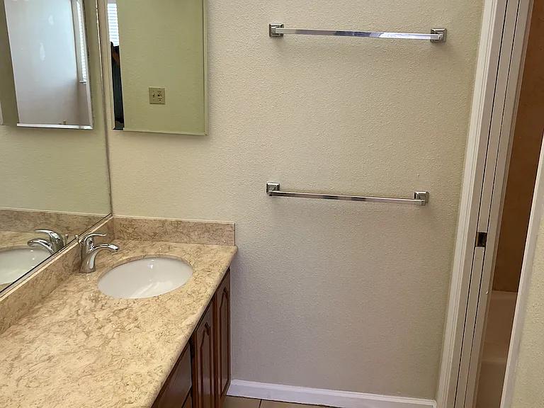 Vanity sinks for Ensuite bedroom