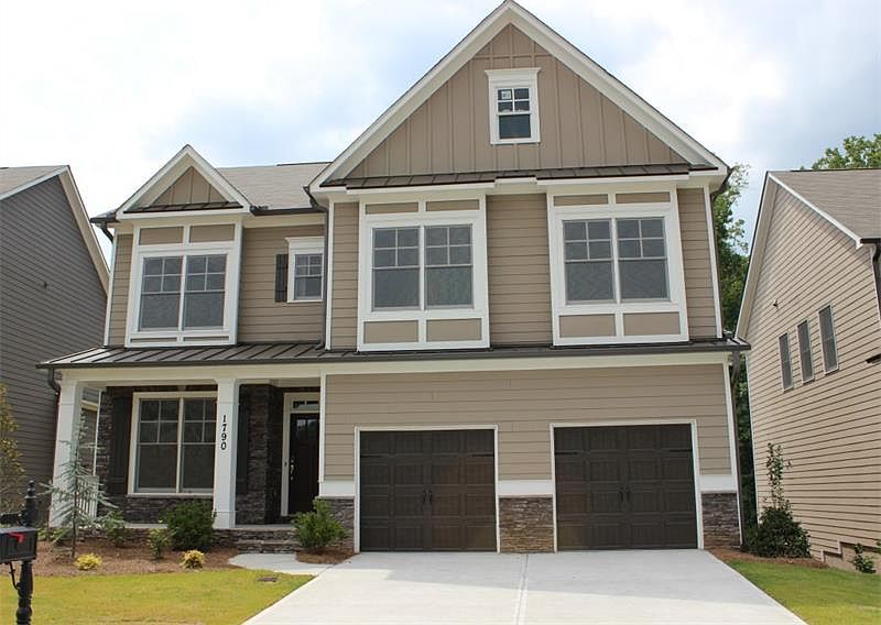 1st image of 1790 Grand Oaks Dr