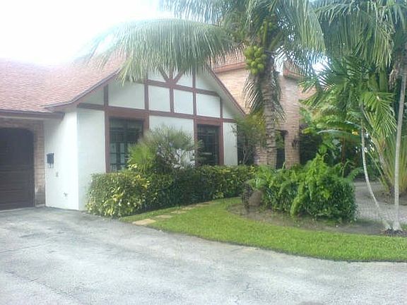 2nd image of 3707 NE 17th Ave