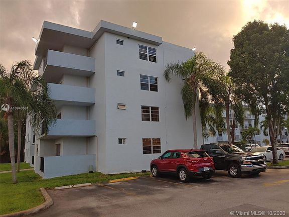 2nd image of 1221 SW 122nd Ave APT 201