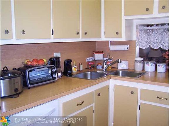 5th image of 5801 NW 62nd Ave APT 211