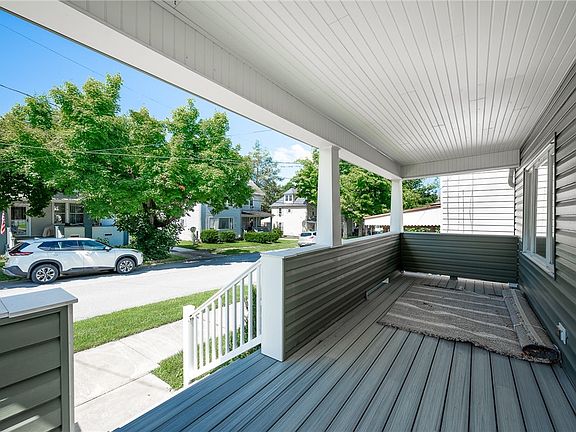 4th image of 74 Juniper St