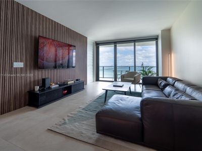 460 NE 28th St APT 3303, Miami, FL, 33137