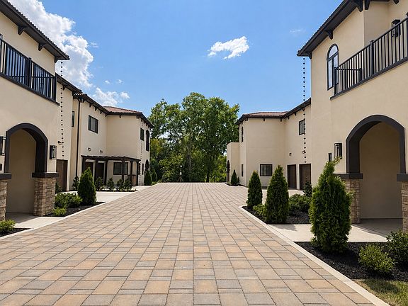 3rd image of 101 Ladera Ct
