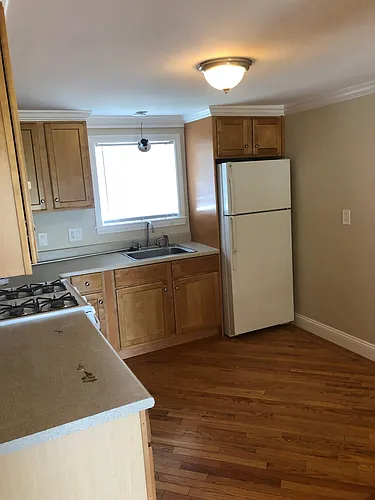 49 Plover Rd #D Photo 1