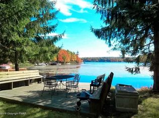 62 Lake Dr, Lake Harmony, PA 18624