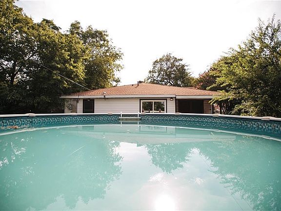 4th image of 3116 Elm Park