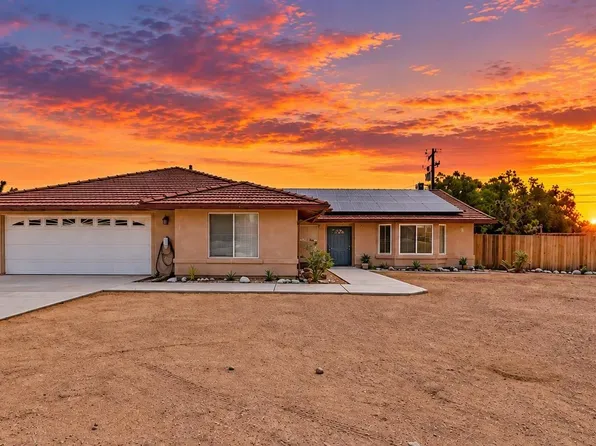 8361 Amador Ave, Yucca Valley, CA 92284