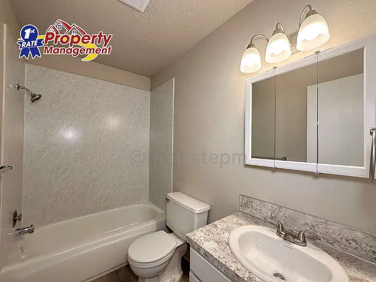 4117 W Dorian St — Photo 9