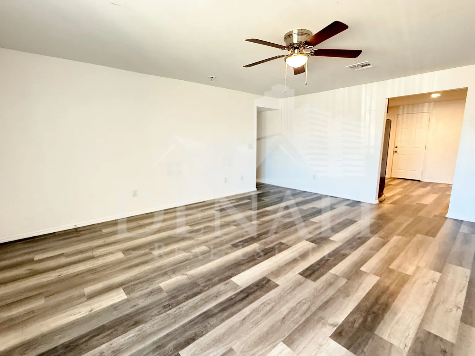 3 bed, 2.0 bath, 1280 sqft, $1,795 — Photo 4
