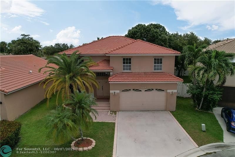 1st image of 209 La Costa Cir