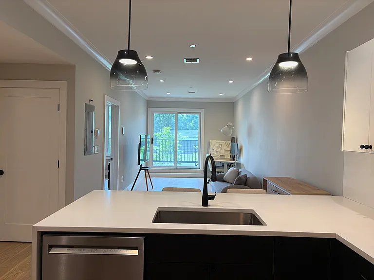 109 Prospect St #102 — Photo 6