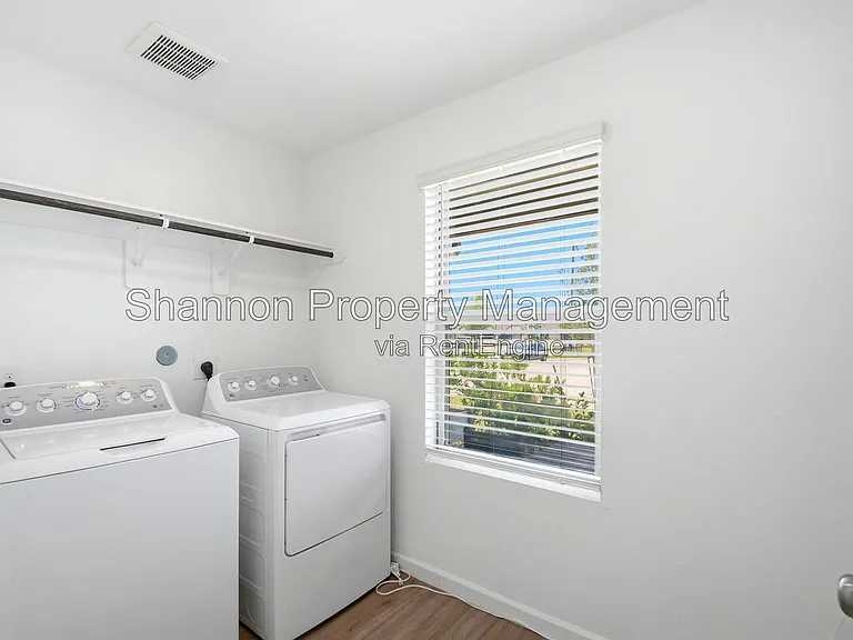 27147 Breakaway Ln — Photo 10