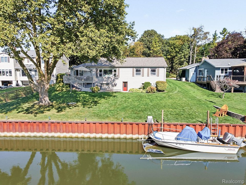 2836 Canal Dr, photo 4