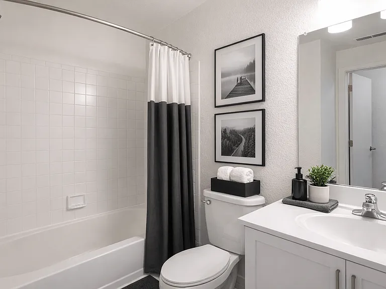 Arbor Club Apartments - Ann Arbor, MI — Photo 15