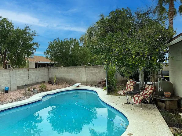 2142 W Kerry Ln, Phoenix, AZ 85027