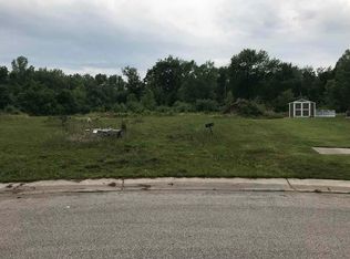 4860 Wheat Ridge Ct, Auburn, MI 48611