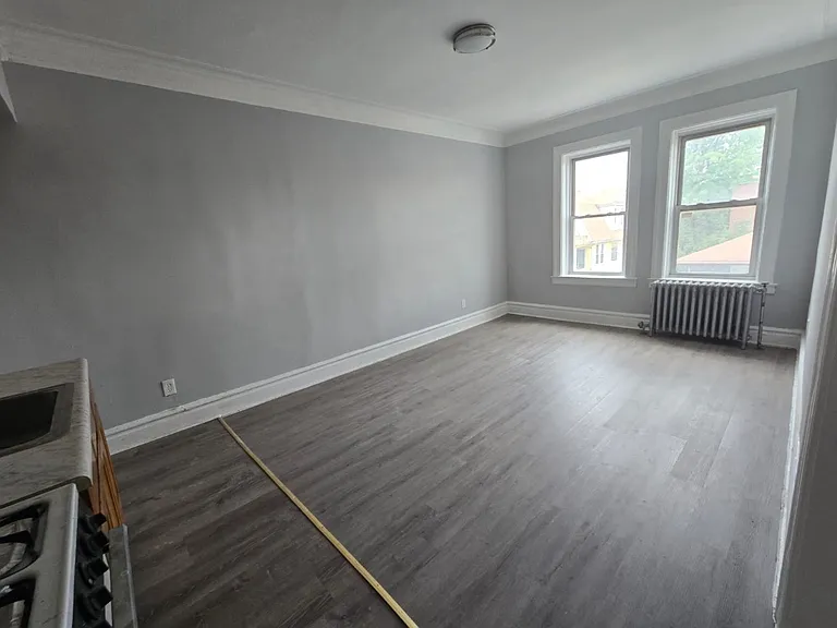375 Sanford Ave #306 — Photo 3