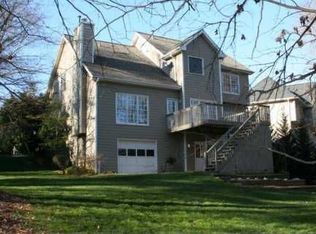 729 Rockfount Ct, Lawrenceville, GA 30043