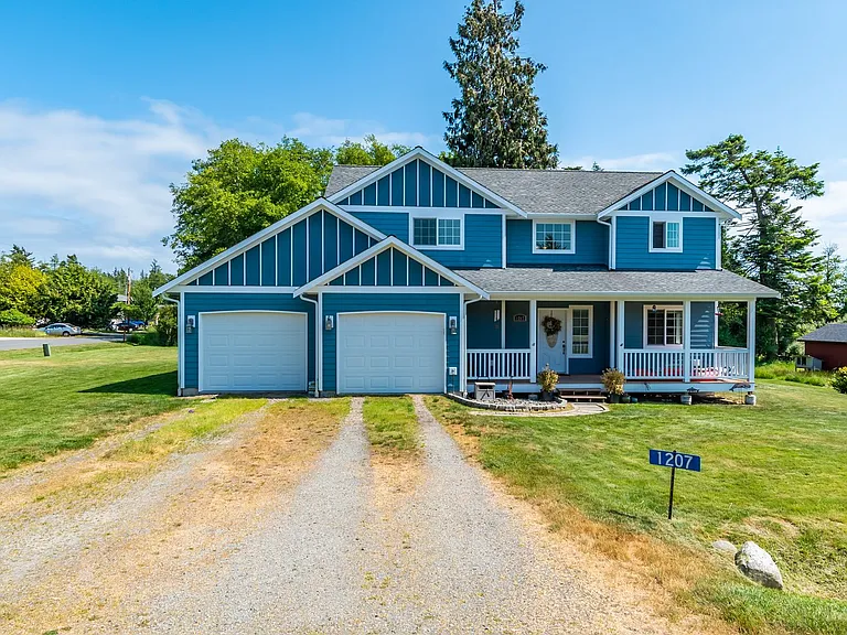 1207 Byrd Dr — Photo 1