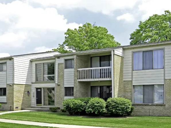 16233 W Nine Mile Rd APT 101, Southfield, MI 48075