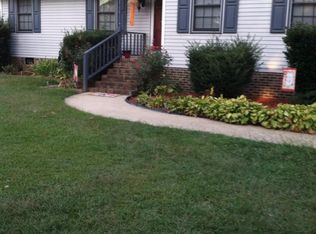 525 Pinecrest Ave, Roanoke Rapids, NC 27870