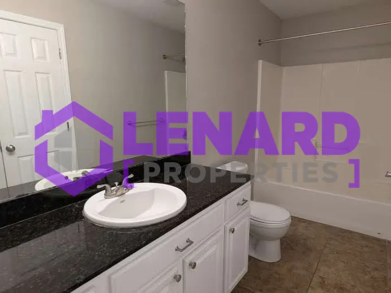 2406 Colton — Photo 19