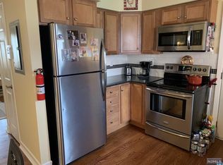 19 Rolling Ridge Rd APT A, Montvale, NJ 07645