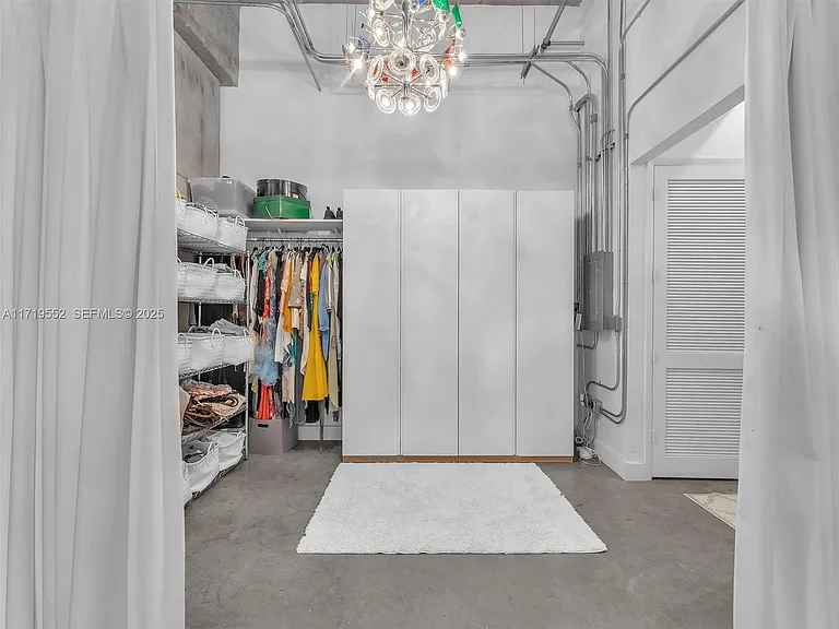 1749 NE Miami Ct #213 — Photo 3