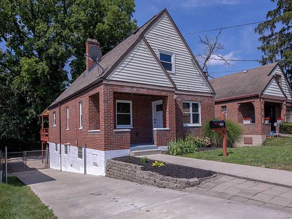 2nd image of 1925 Chase Ave